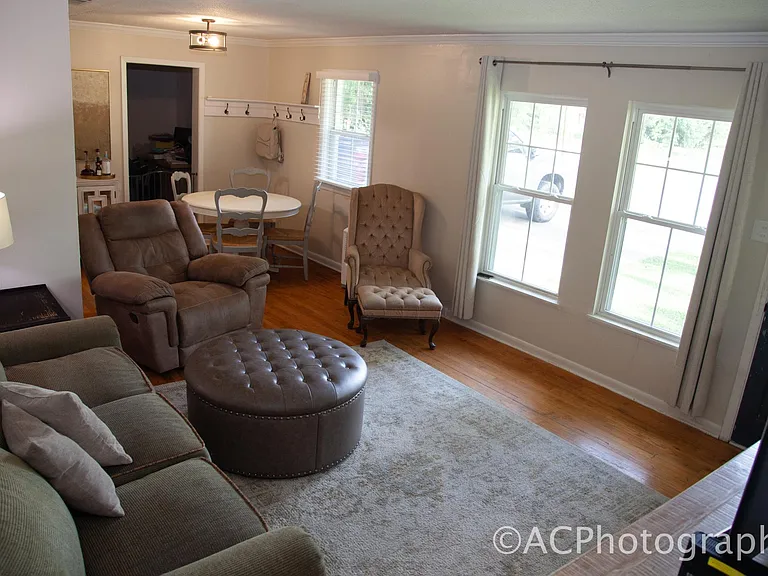 6051 Government St — Photo 3