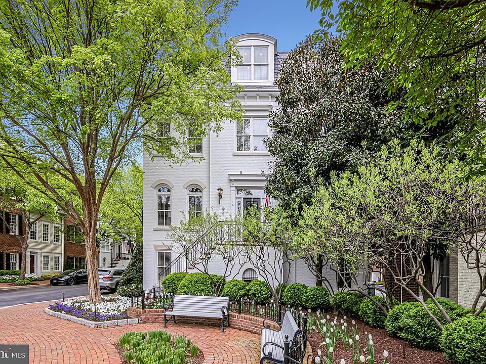 1st image of 18 Franklin St
