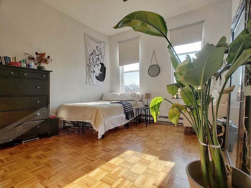 1st image of 295 Troutman St APT 4L