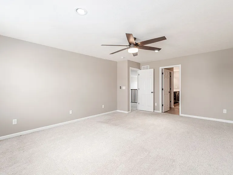 5642 Coventry Ct — Photo 37