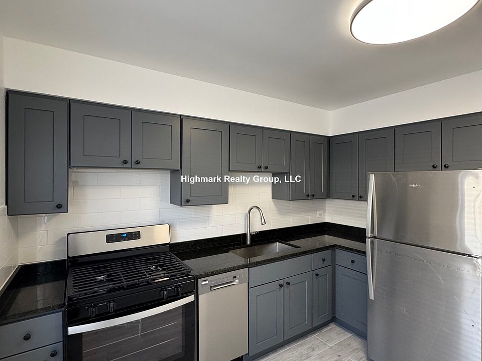 1st image of 2752 W North Shore Ave #2BA