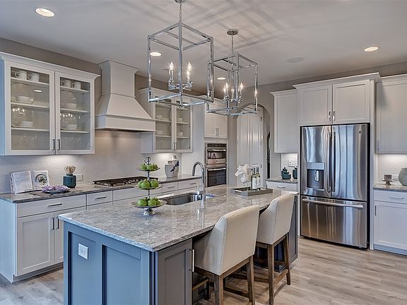 3rd image of 4609 Kingswood Dr