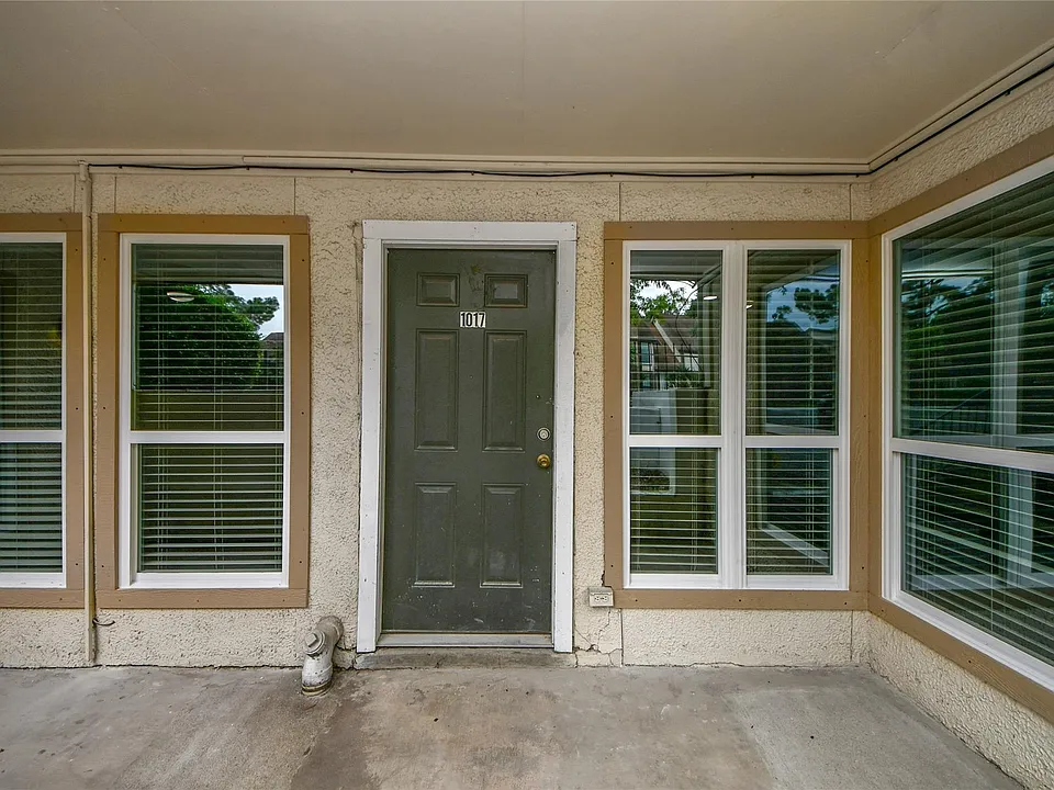 781 Country Place Dr #1017