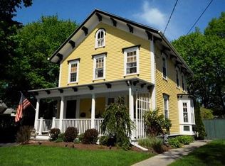 85 Grove St, Lincoln, RI 02865