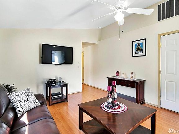 5th image of 4503 151st Pl NE