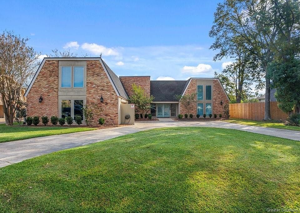 1305 Springwood Ln, Lake Charles, LA 70605 Zillow