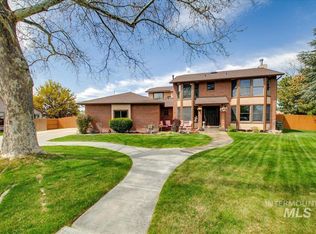 8876 W Clovis Dr, Boise, ID 83709