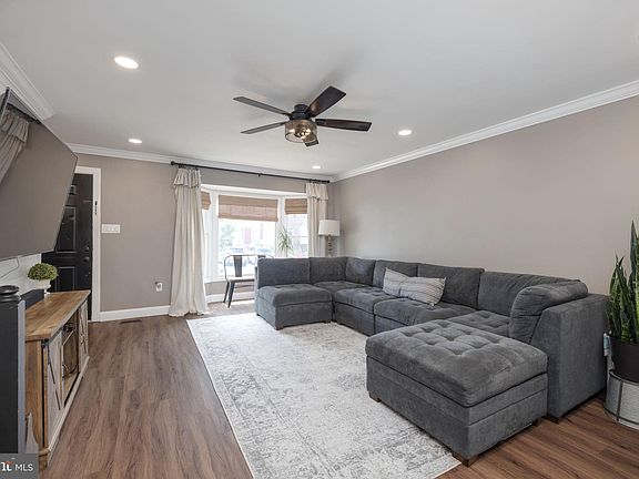 5th image of 15522 Travailer Ct