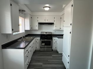 12701 York Ave #E, Hawthorne, CA 90250