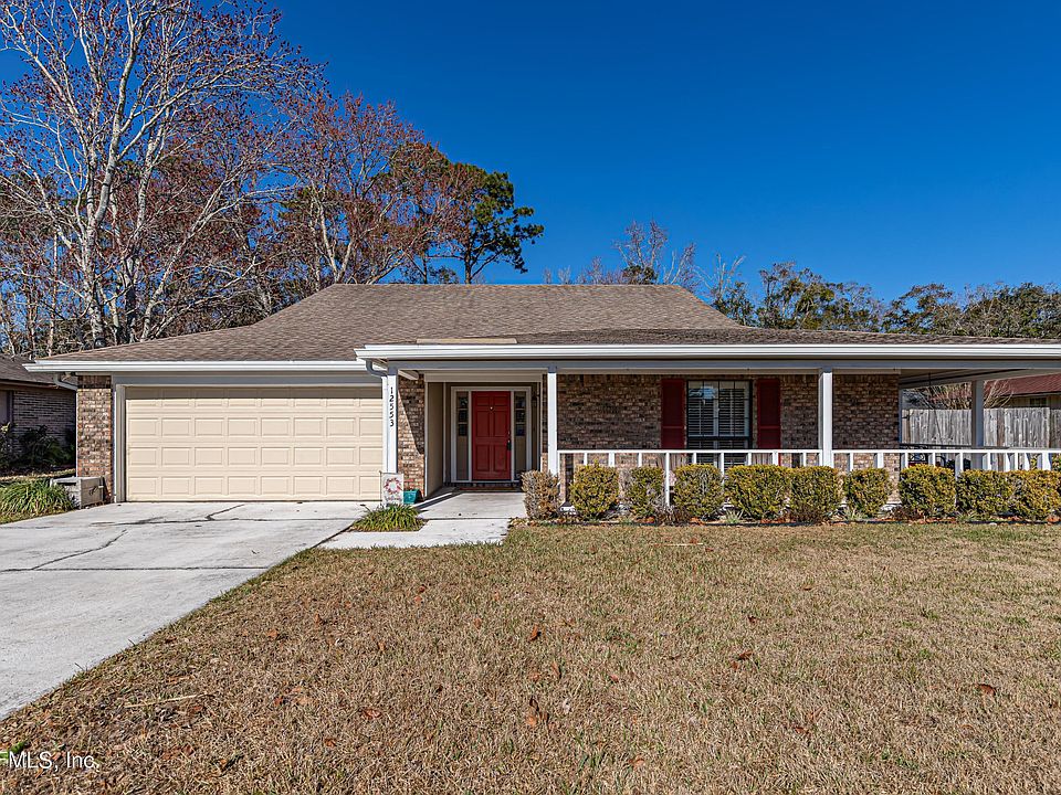 1st image of 12553 Misty Hollow Dr N