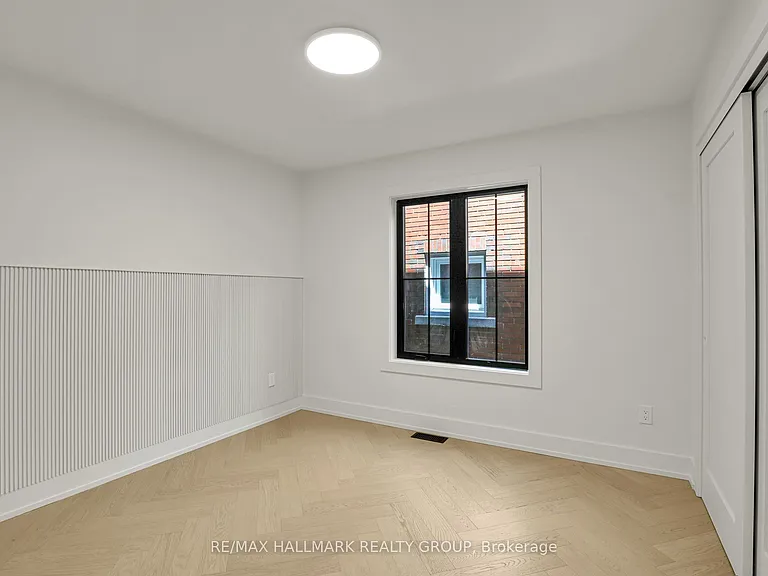 13 Ella St #3 — Photo 34