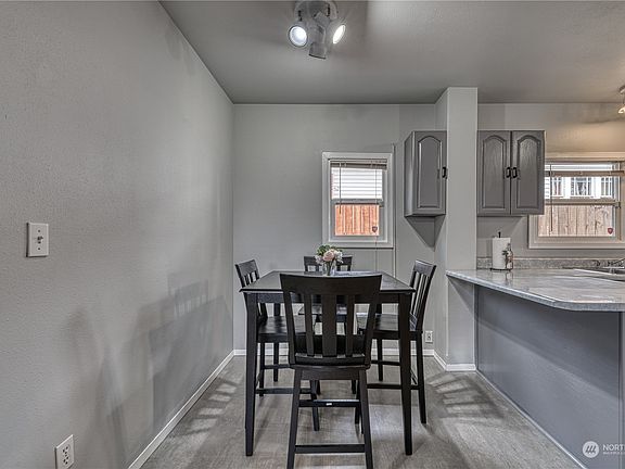 4th image of 624 N Montgomery Avenue