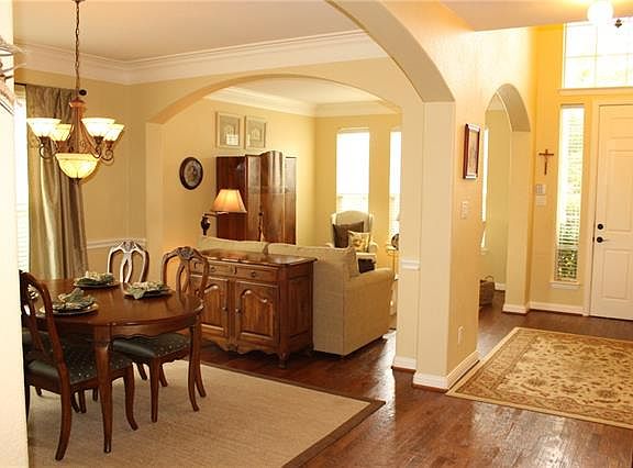 4th image of 8905 Bear Creek Dr