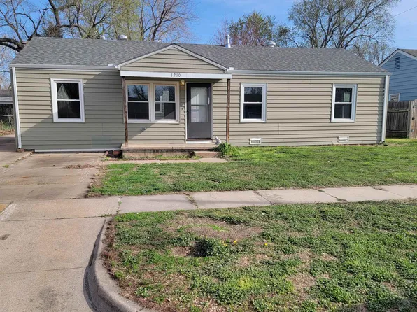 1210 E Crowley St, Wichita, KS 67216