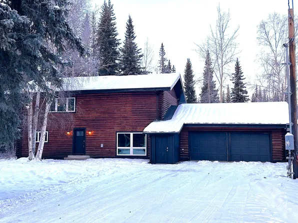 1854 Loose Moose Loop, North Pole, AK 99705