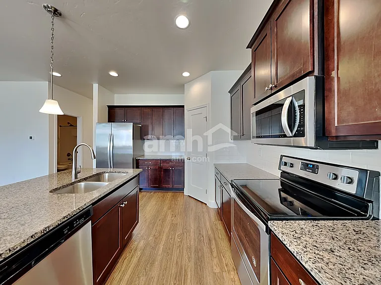 1511 S Horton St — Photo 4