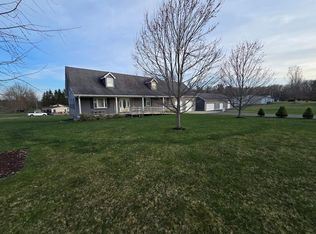 109 Deer Park Ln, Cool Ridge, WV 25825