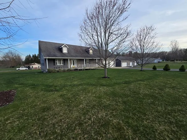 109 Deer Park Ln, Cool Ridge, WV 25825