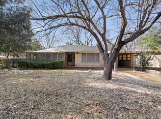 115 Barry Ln, Lancaster, TX 75146
