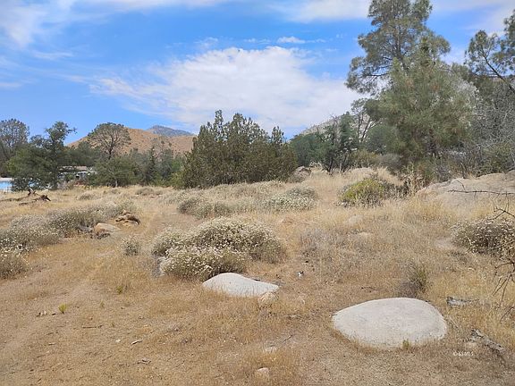 2nd image of Sphinx Ct