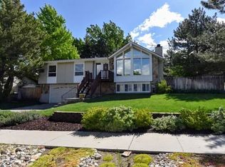 11361 S Windy Peak Ridge Dr, Sandy, UT 84094