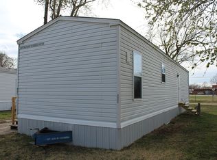 400 N Edgemore St #17, Nickerson, KS 67561