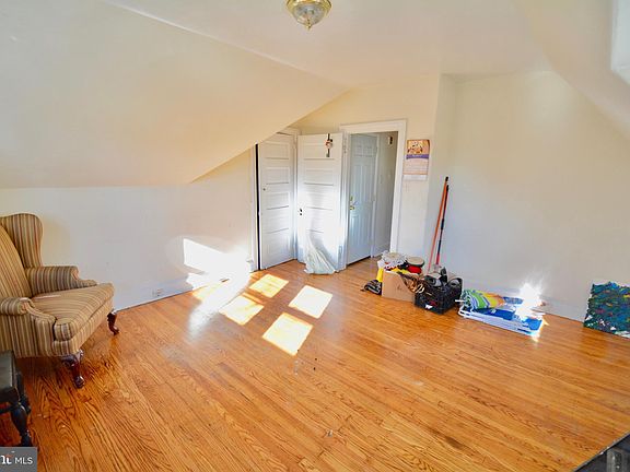 3rd image of 5139 Pulaski Ave APT 3