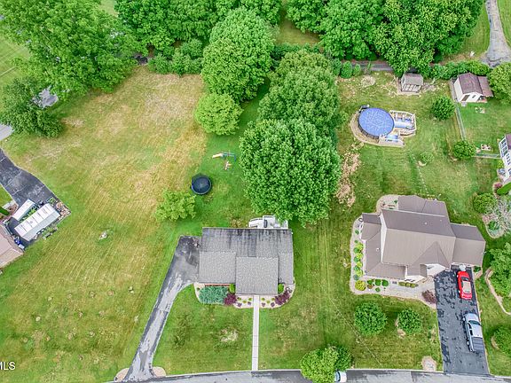 4th image of 111 Margo Dr