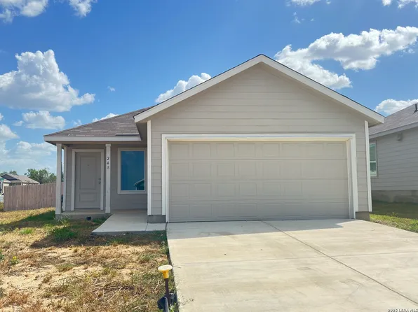 248 Crape Place, Jourdanton, TX 78026