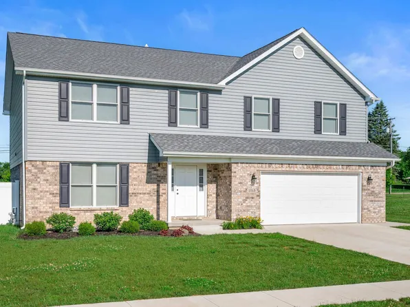 1213 N Wild Pine Dr, Yorktown, IN 47396