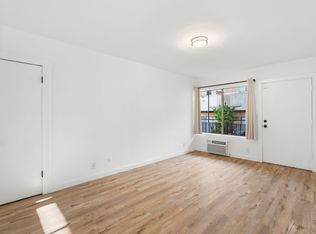 Lexington Ave - 11U (Clement), Los Angeles, CA 90029