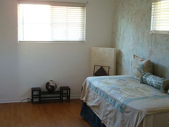 5th image of 607 McLaughlin St