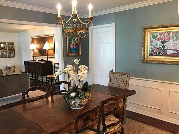 5th image of 3000 Rossmore Pl