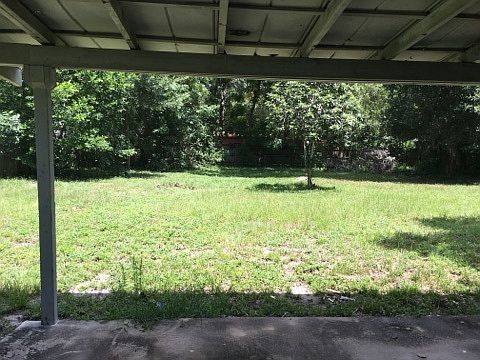 5th image of 303 Stewart Ave