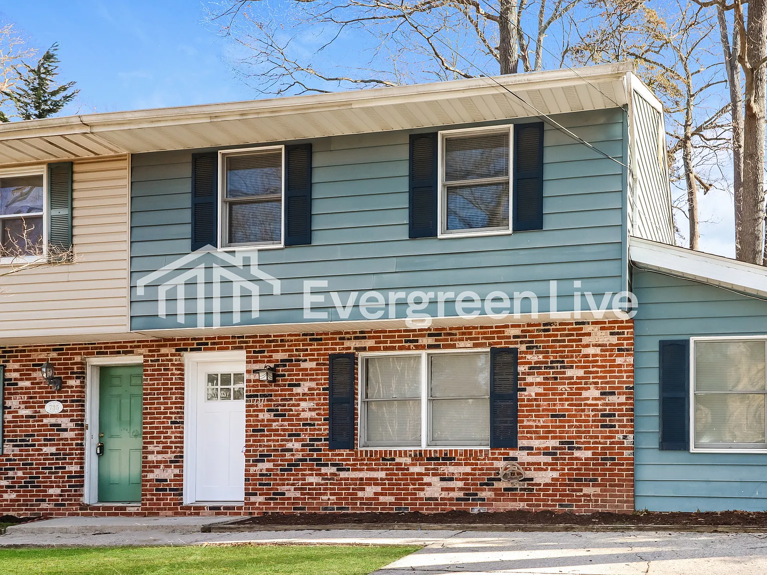 3 bed, 2.0 bath, 1484 sqft, $2,535 — Photo 1