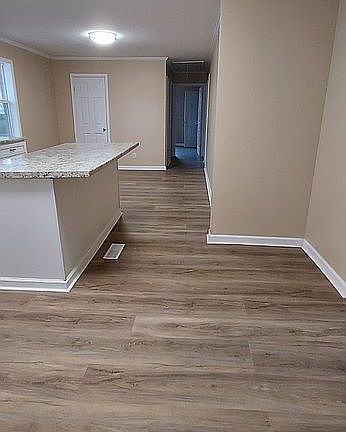 5th image of 2370 E Court St