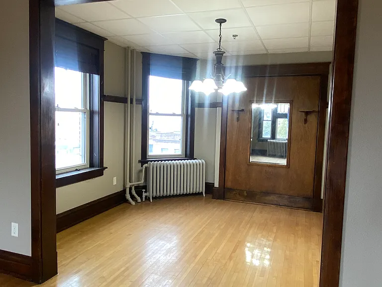 218 N 1st Ave W #7 — Photo 19