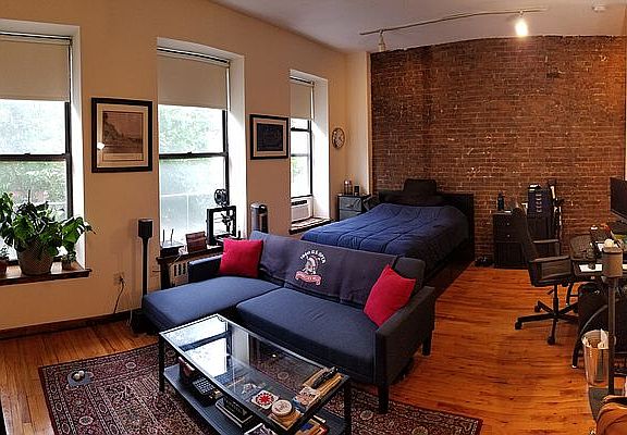 2nd image of 162 W 80th St APT 3K