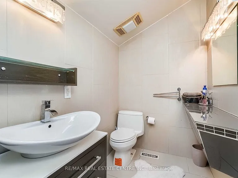 41 Clearside Pl — Photo 23