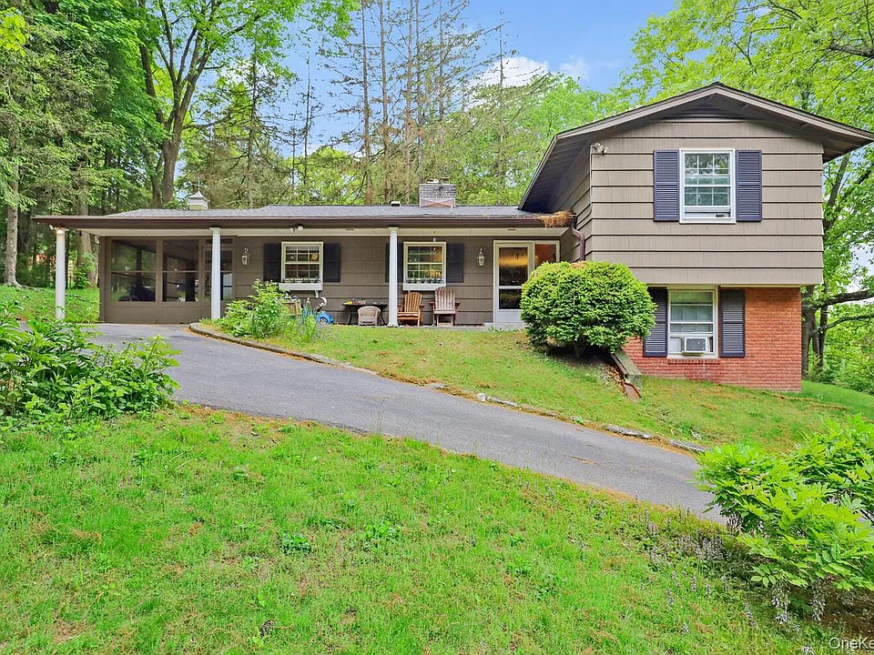104 Forest Dr