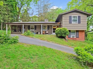 104 Forest Dr, Mount Kisco, NY 10549