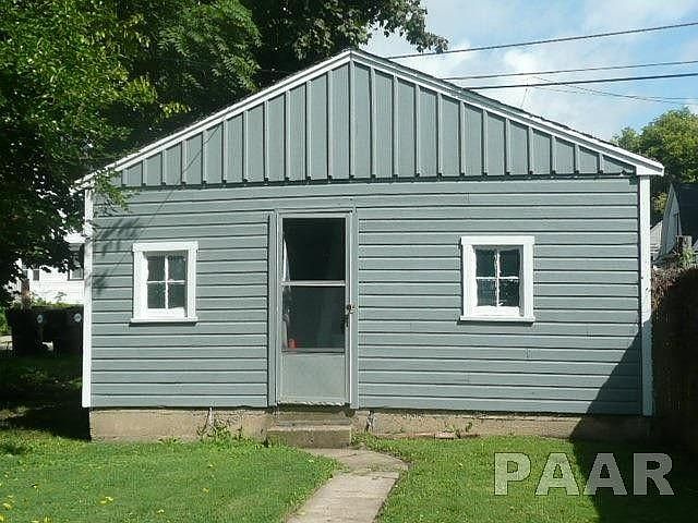 2nd image of 1715 W Fredonia Ave