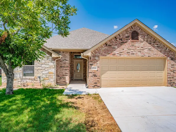 2514 Creek Dr, Granbury, TX 76048