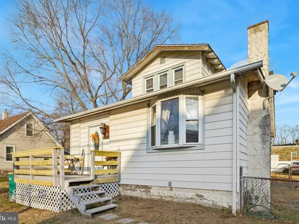 405 Cedar Ave, Croydon, PA 19021