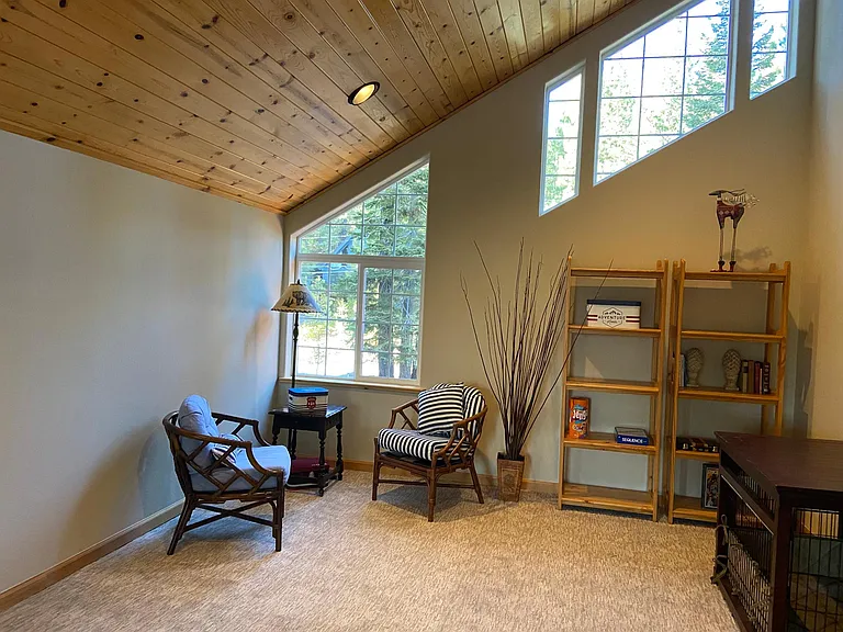 12040 Lausanne Way — Photo 29