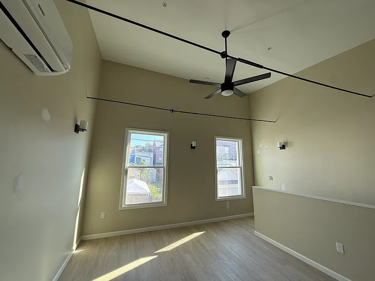 1015 Lancaster Ave #2B — Photo 7
