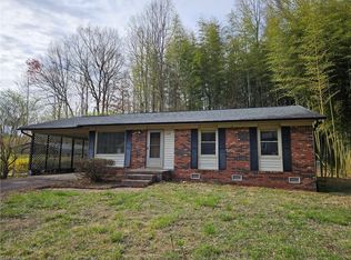 220 Riverside Dr, North Wilkesboro, NC 28659