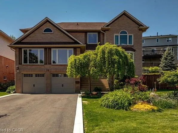 38 Sundrop Ct, Ancaster, ON L9K 1G5