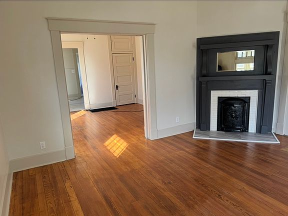 2nd image of 2315 McLean Ave