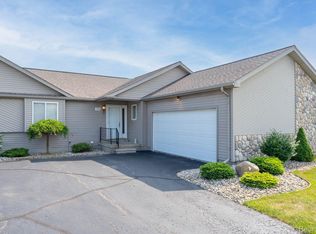 7275 Hawthorne Cir, Goodrich, MI 48438